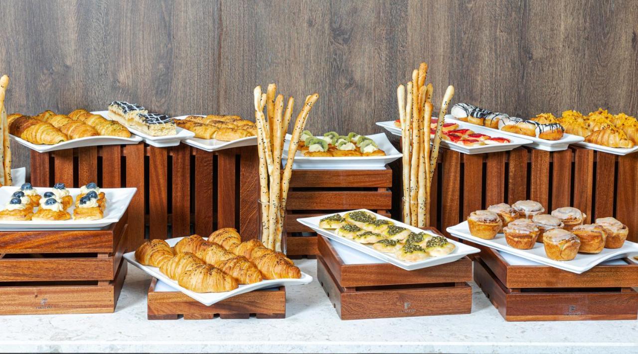 Seven Gardens Hotel Эр-Рияд Экстерьер фото